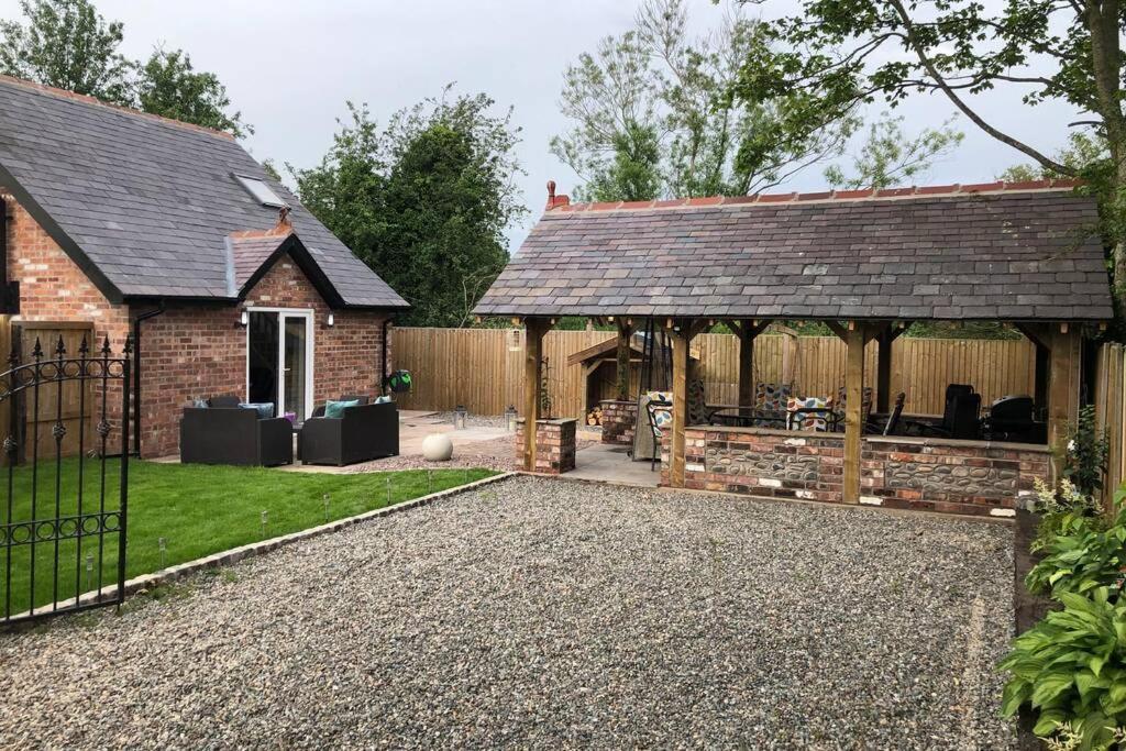 Dove Nest Cottage Blackpool Lytham St. Annes Eksteriør bilde
